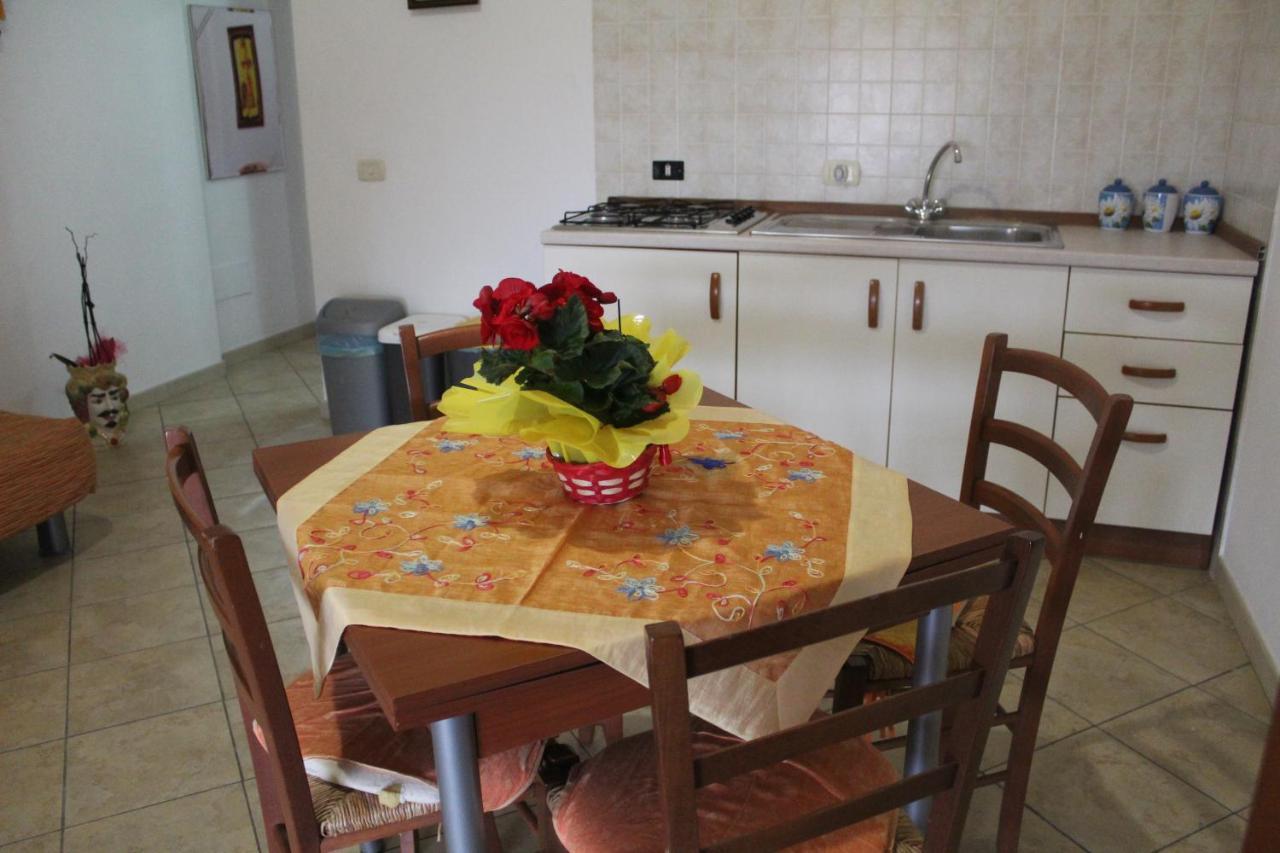 Hibiscus Appartement Marausa Buitenkant foto